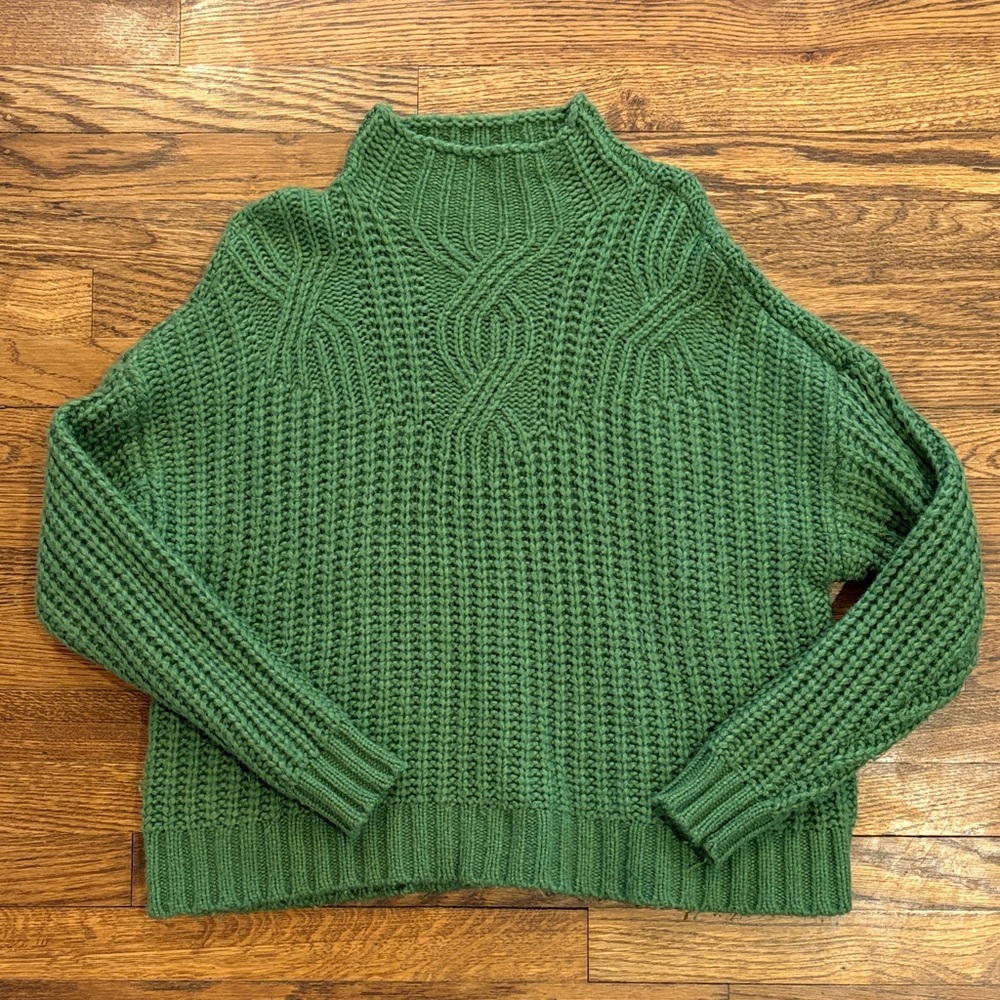 Aerie Forest Green Cable Knit Turtleneck Sweater
